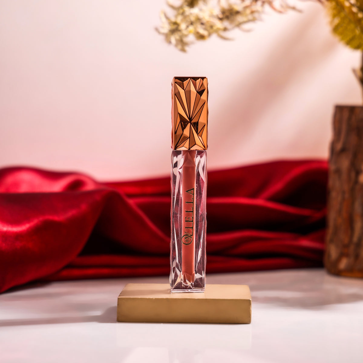 Oviella Crystal Prism Liquid Lipstick - Latte