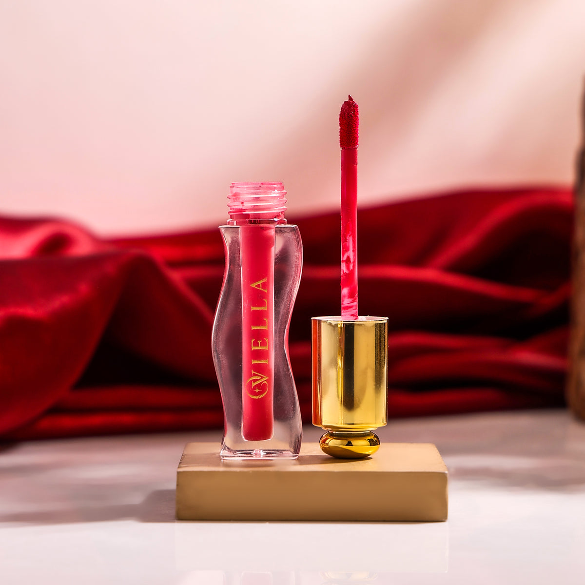 Oviella Luxe Curve Liquid Lipstick - Sakura