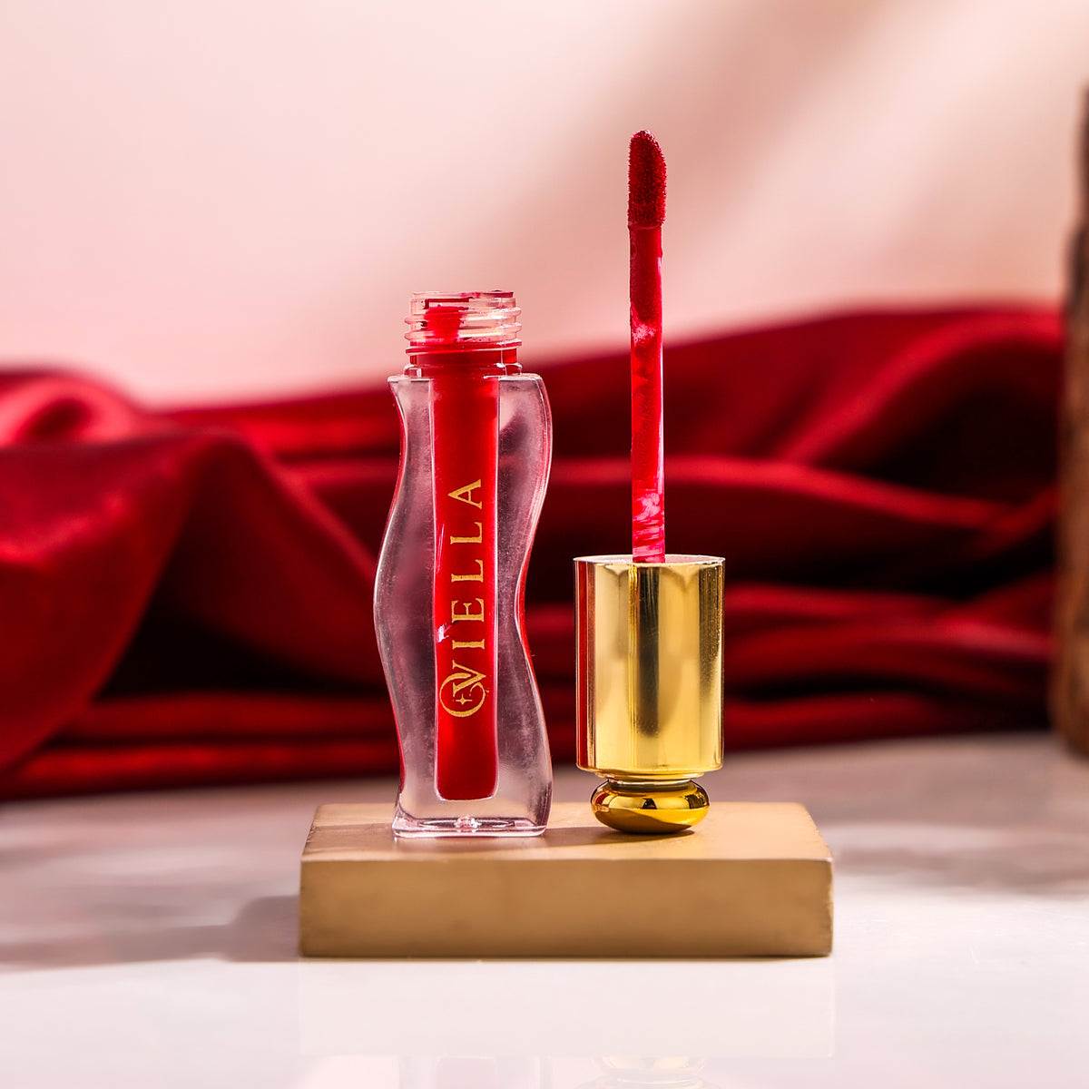 Oviella Luxe Curve Liquid Lipstick - Valentine